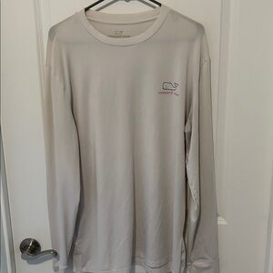 Medium Vineyard Vines performance Off-White Long Sleeve Tee
